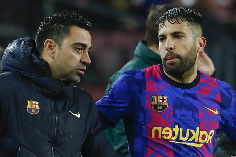 Barca nguy cơ bị ‘đá’ khỏi Cúp C1, Xavi tuyên bố thắng Bayern