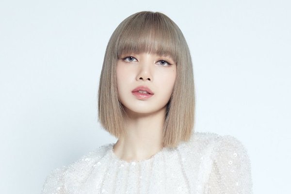 Lisa BLACKPINK dương tính Covid-19