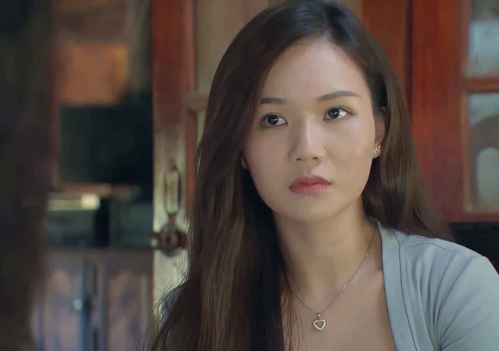 'Phố trong làng' tập 14, Ngọc bị mẹ bắt bài có tình cảm với Nam