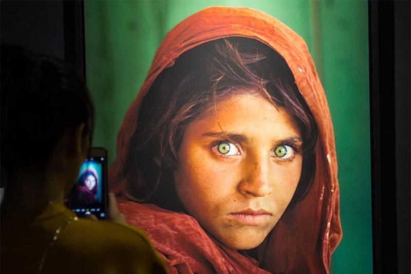Cô gái Afghanistan nổi tiếng trên bìa tạp chí Mỹ được quyền tị nạn ở Italia