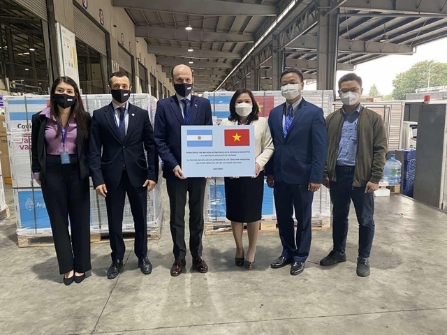 Argentina donates 500,000 AstraZeneca vaccine doses to Việt Nam