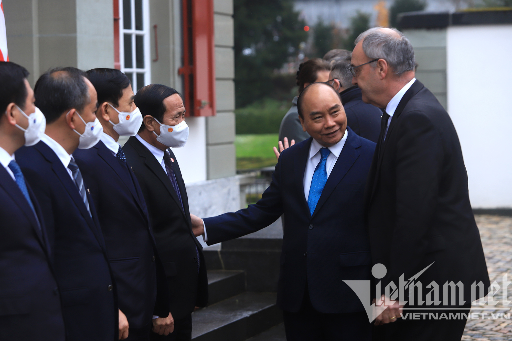 Tổng thống Thụy Sĩ chủ trì lễ đón chính thức Chủ tịch nước Nguyễn Xuân Phúc