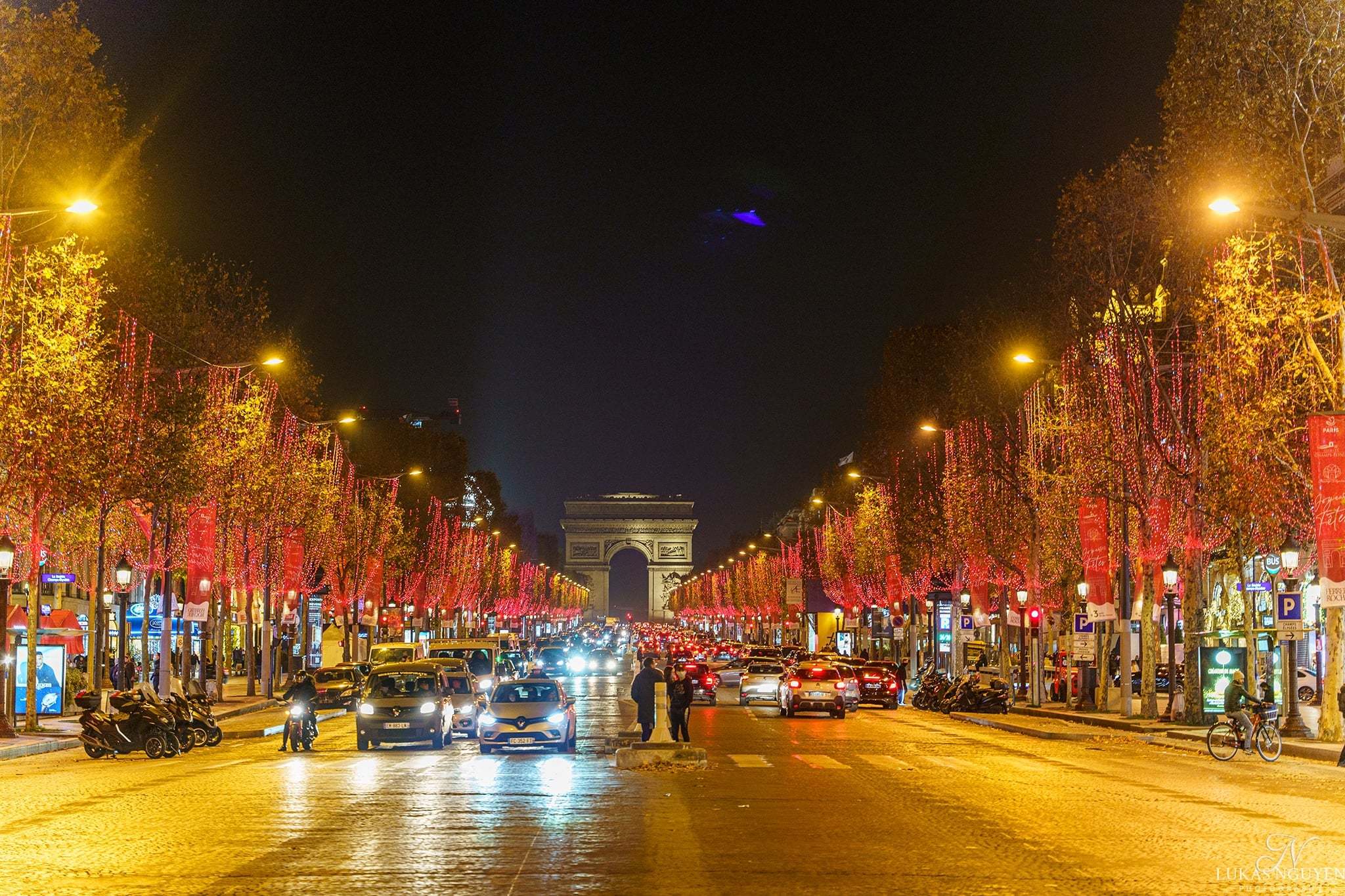 Phố Paris lộng lẫy mùa Giáng sinh qua ống kính nhiếp ảnh gia Việt