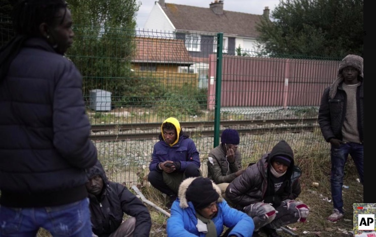 Số tiền người di cư phải trả để được đưa từ Pháp sang Anh