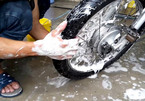 Rửa xe máy đúng cách để bảo vệ xe