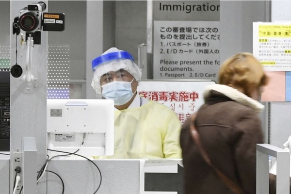 Nhật Bản thắt chặt kiểm soát biên giới vì biến thể Omicron