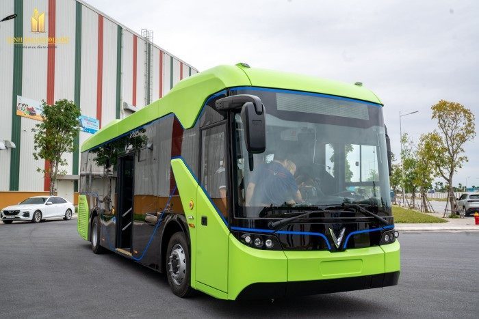Hà Nội mở 3 tuyến buýt điện đầu tiên