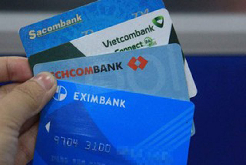 Thẻ ATM từ tiếp tục được lưu hành và rút tiền sau 31/12/2021