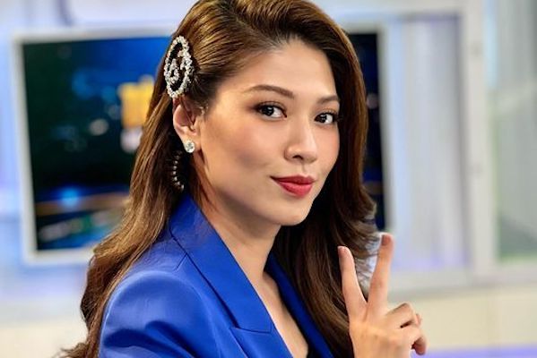 Vẻ xinh đẹp cá tính của BTV Ngọc Trinh VTV