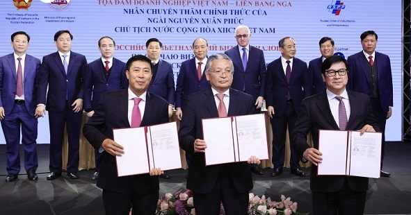 Vietnam, Russia sign cooperation documents