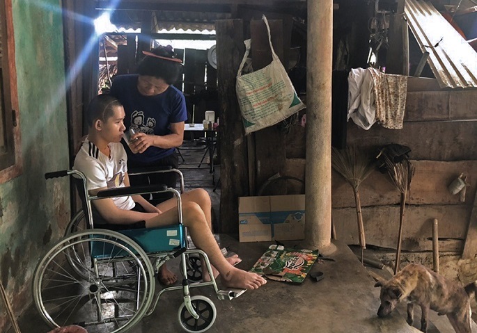 Bạn đọc VietNamNet giúp đỡ chàng trai hiếu thảo bị tai nạn giao thông