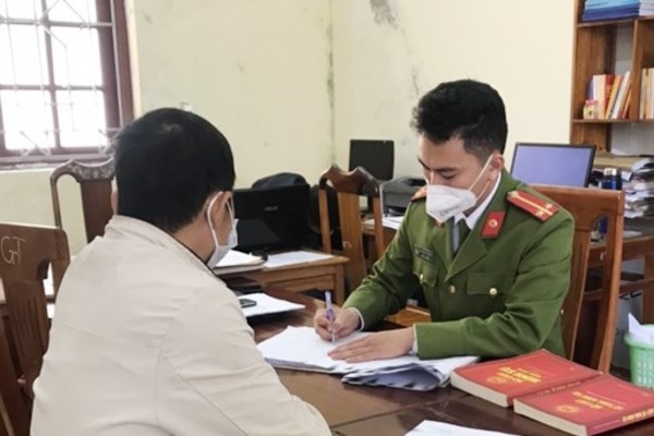 Mâu thuẫn tình cảm, 9X 'làm nhục' người phụ nữ 48 tuổi