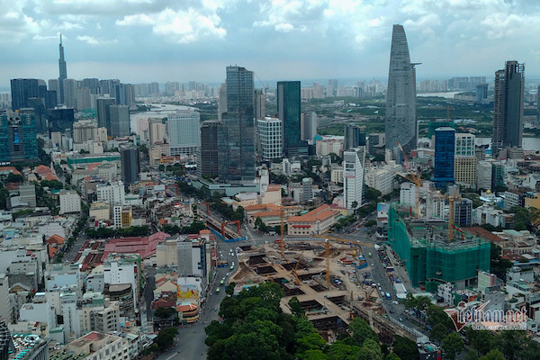 Công nghiệp hoá và tầm nhìn vượt lên nhiệm kỳ