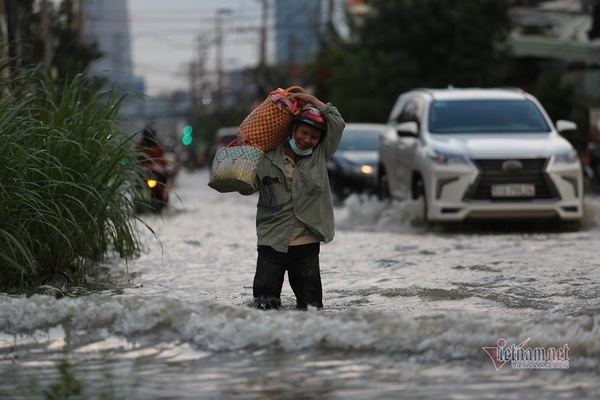 TP.HCM xuất hiện đợt triều cường dâng cao nhất từ đầu năm 2021