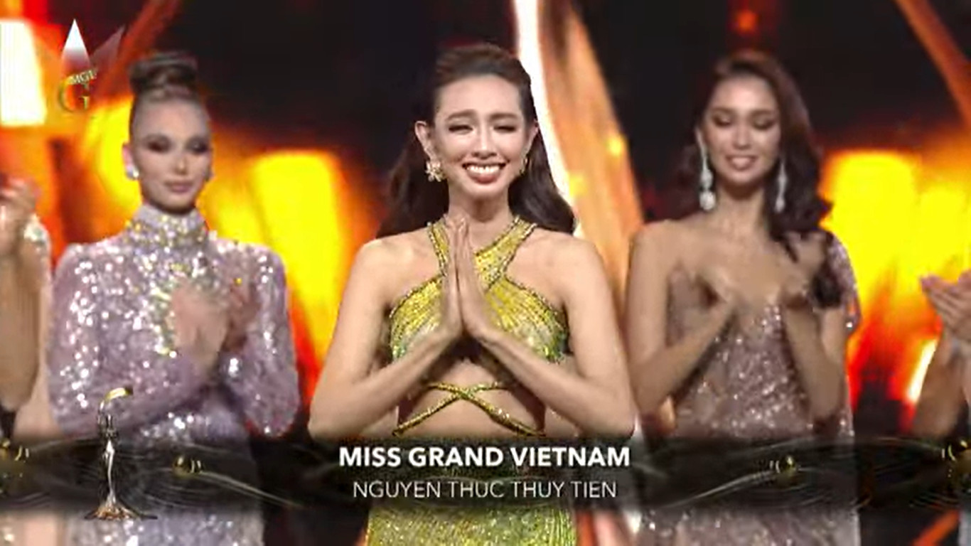 Thùy Tiên đăng quang Hoa hậu Hoà bình Quốc tế 2021