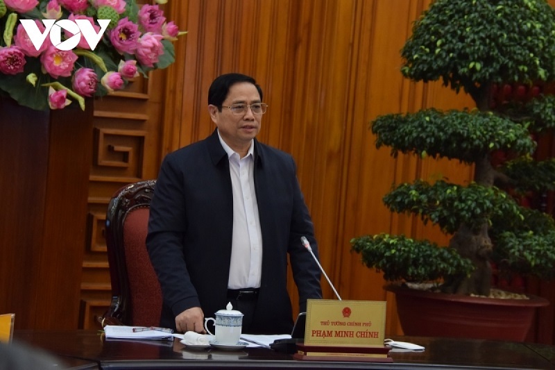 Thủ tướng chủ trì họp về nhập khẩu, nghiên cứu, sản xuất vắc xin ngừa Covid-19