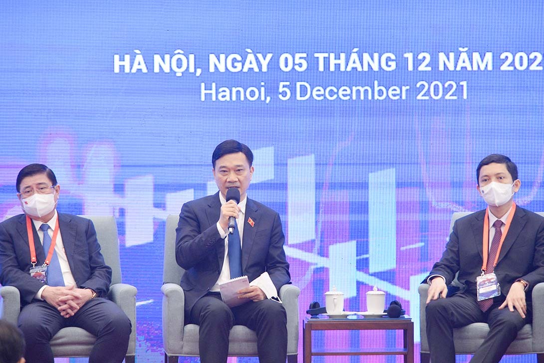 Ngắn hạn có thể chấp nhận tăng bội chi, nợ công để phục hồi kinh tế