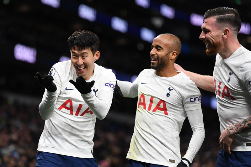 Tottenham tiếp tục bay cao dưới trướng Conte