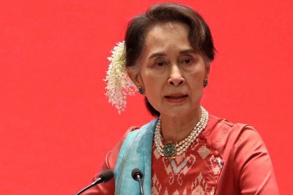 Bà Aung San Suu Kyi bị tuyên án 4 năm tù