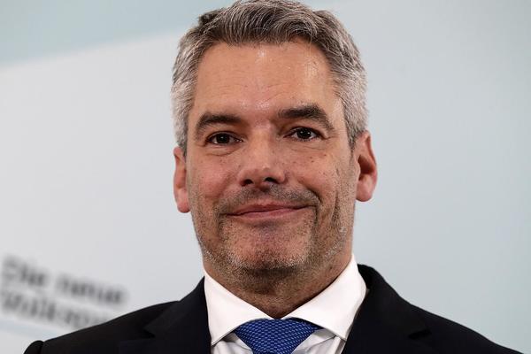 Áo chính thức có thủ tướng mới chỉ trong vòng 2 tháng
