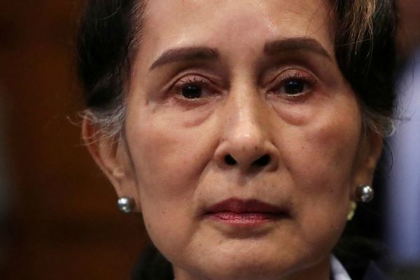 Bà Aung San Suu Kyi được giảm án tù
