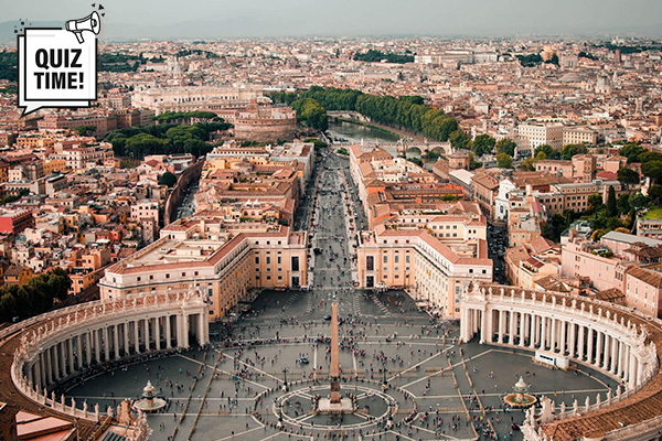Dân số của quốc gia Vatican là bao nhiêu người?
