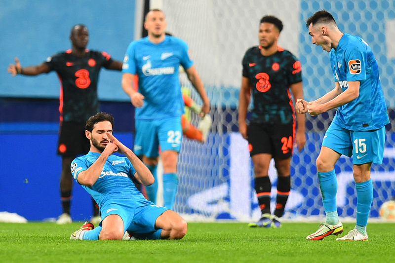 Bị Zenit cầm chân 3-3, Chelsea mất ngôi đầu bảng