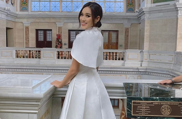 Đỗ Thị Hà trượt vòng 2 'Thử thách đối đầu' ở Miss World