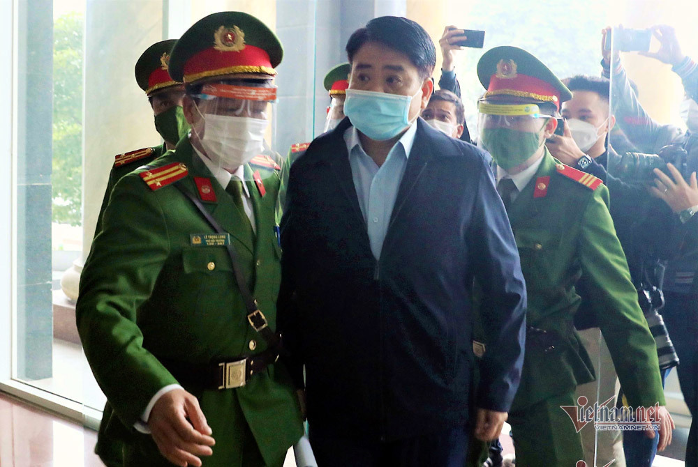 Bị cáo Nguyễn Trường Giang khai trước tòa việc ông Nguyễn Đức Chung 'mớm cung'