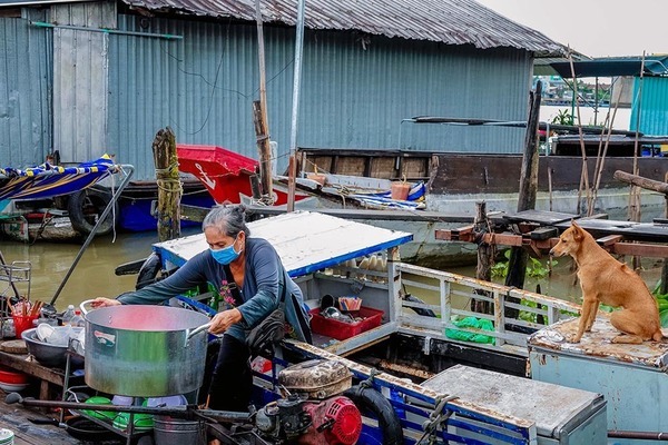 Cần Thơ quyết liệt chi các gói hỗ trợ cho người lao động dịp cuối năm