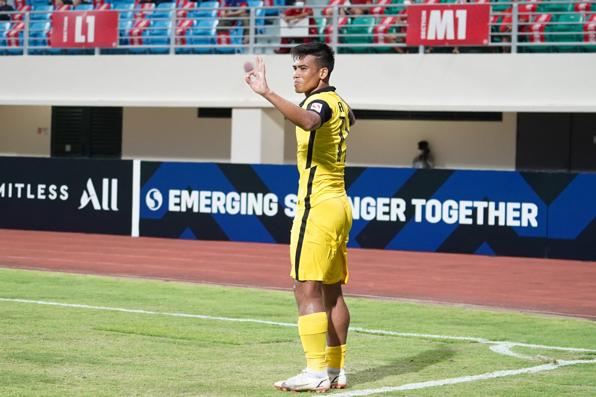 Việt Nam vs Malaysia AFF Cup, thầy Park giải mã Safawi Rasid