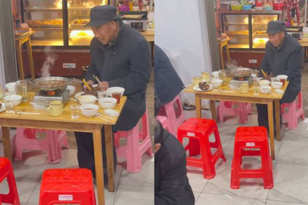 Cụ ông gọi nồi lẩu rồi ngồi đợi 3 tiếng không đụng đũa, phía sau là chuyện xúc động