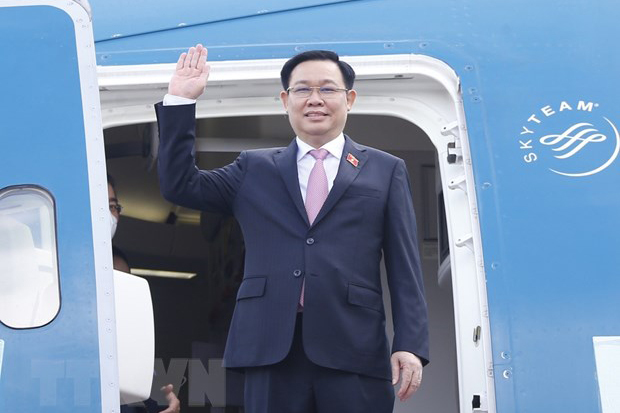 Chủ tịch Quốc hội lên đường thăm chính thức Hàn Quốc và Ấn Độ