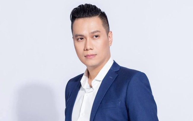 Việt Anh nói lời yêu thương với con gái hơn 10 năm chưa gặp
