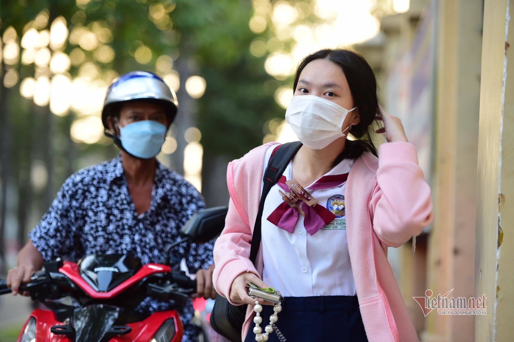 Hơn 60% phụ huynh cấp 2, 3 ở TP.HCM đồng ý mở rộng học trực tiếp