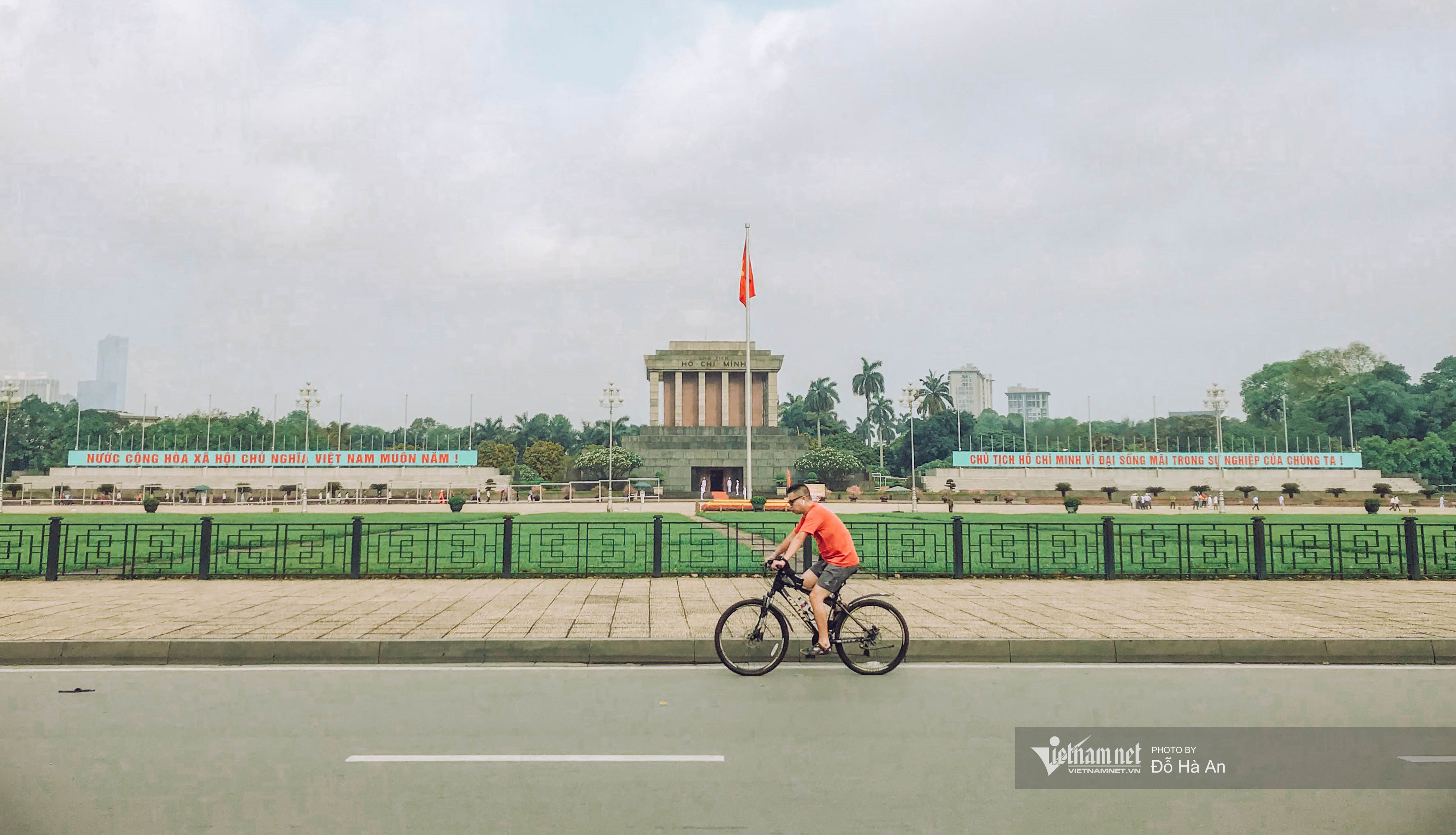 Chuyên trang du lịch chỉ ra 8 lý do khiến khách Tây 'đổ Hà Nội đứ đừ'