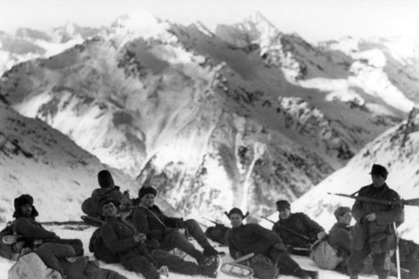 Thất bại của chiến dịch “Hoa nhung tuyết” trên triền núi Kavkaz
