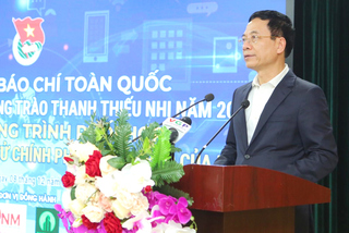 Bộ trưởng Nguyễn Mạnh Hùng phát biểu tại Lễ trao giải thưởng toàn quốc các báo Đoàn thanh niên