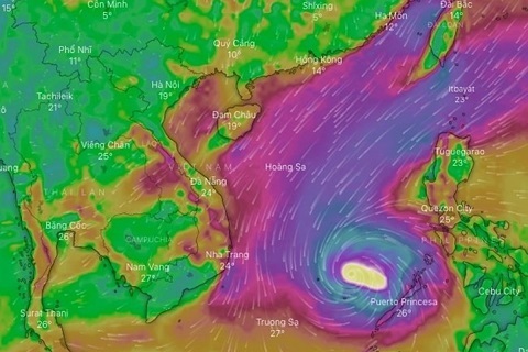 A strong storm likely to hit central Vietnam in coming days