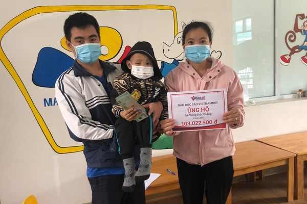 Bé Vàng Đức Giang bị ung thư võng mạc được bạn đọc ủng hộ hơn 103 triệu đồng