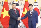 Chủ tịch Quốc hội hai nước cùng nhắc đến thành công của HLV Park Hang Seo