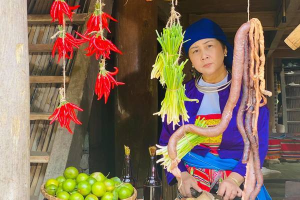NSND Minh Hằng trở lại màn ảnh sau biến cố