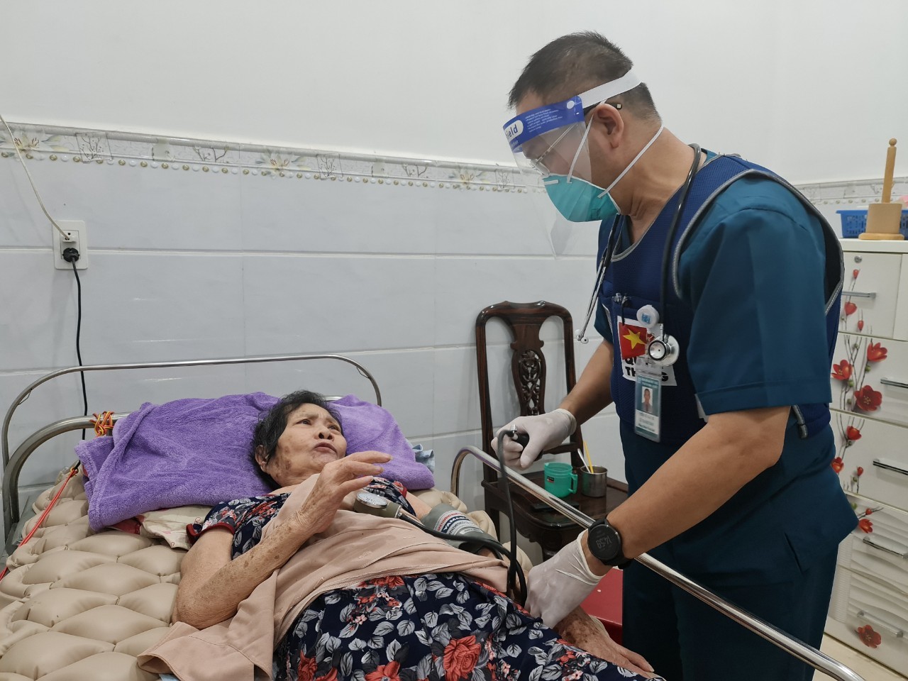 F0 nhóm nguy cơ được uống ngay Molnupiravir dù không triệu chứng