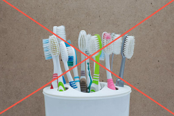 Thay bàn chải đánh răng ngay lập tức trong những tình huống sau