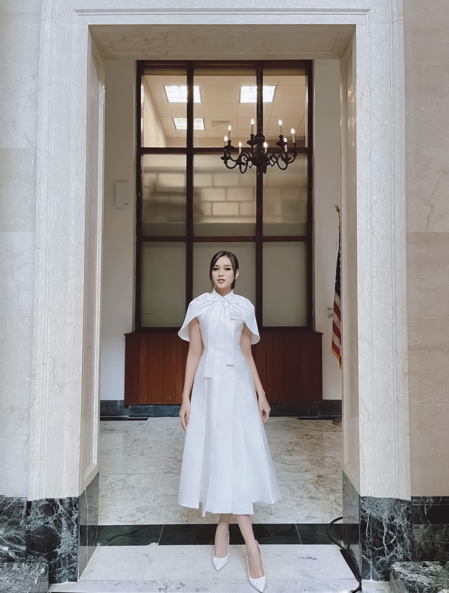 Vì sao Đỗ Thị Hà chọn trang phục của NTK Hà Thanh Việt đi thi Miss World?