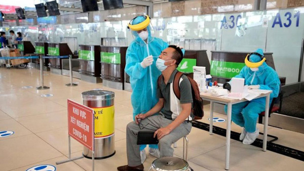 Hanoi-based Noi Bai airport stops rapid Covid testing