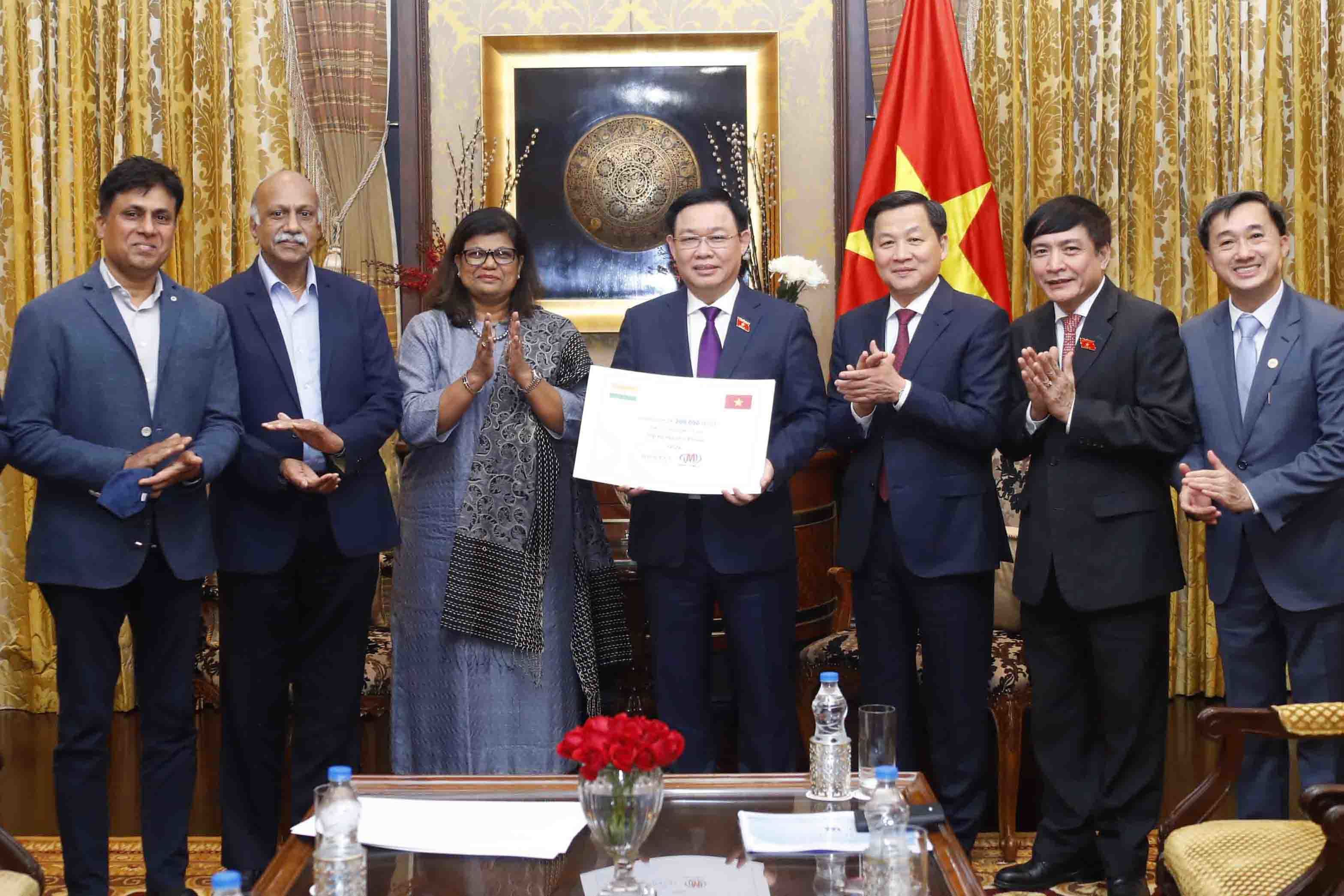 Tập đoàn Ấn Độ tặng trẻ em Việt Nam 200.000 liều vắc xin phòng Covid-19