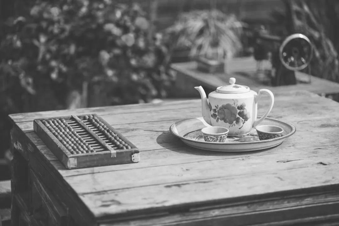 Chiếc đồng hồ vàng của cha, nỗi niềm giấu kín của mẹ