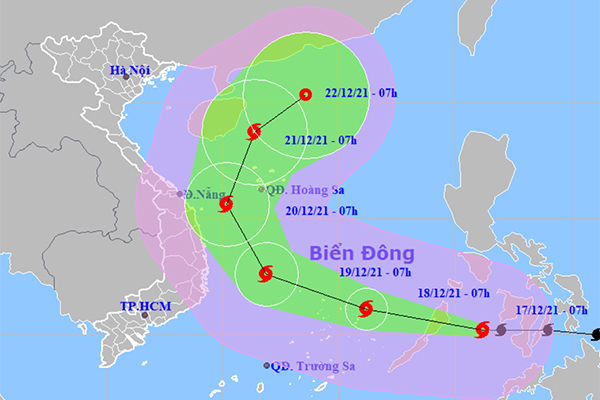 Hướng đi phức tạp của bão Rai khi vào Biển Đông