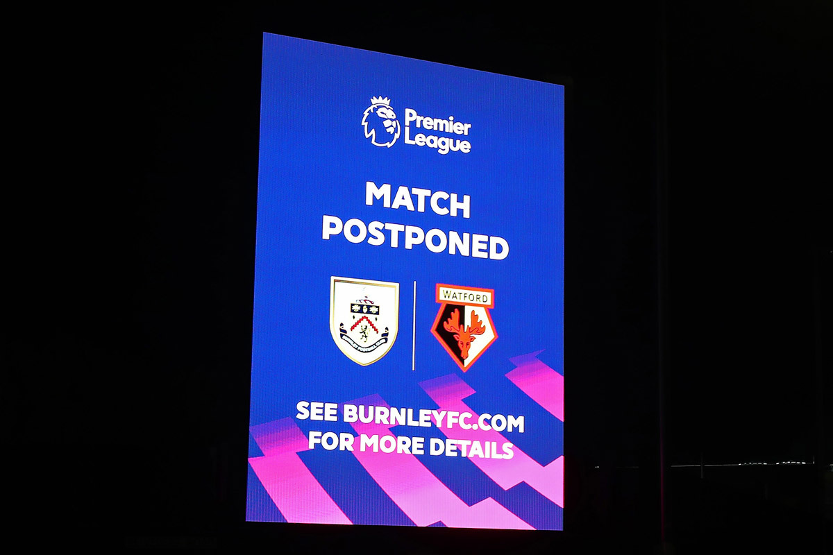 Premier League 'toang' vì Covid-19: Tranh cãi chuyện vắc xin